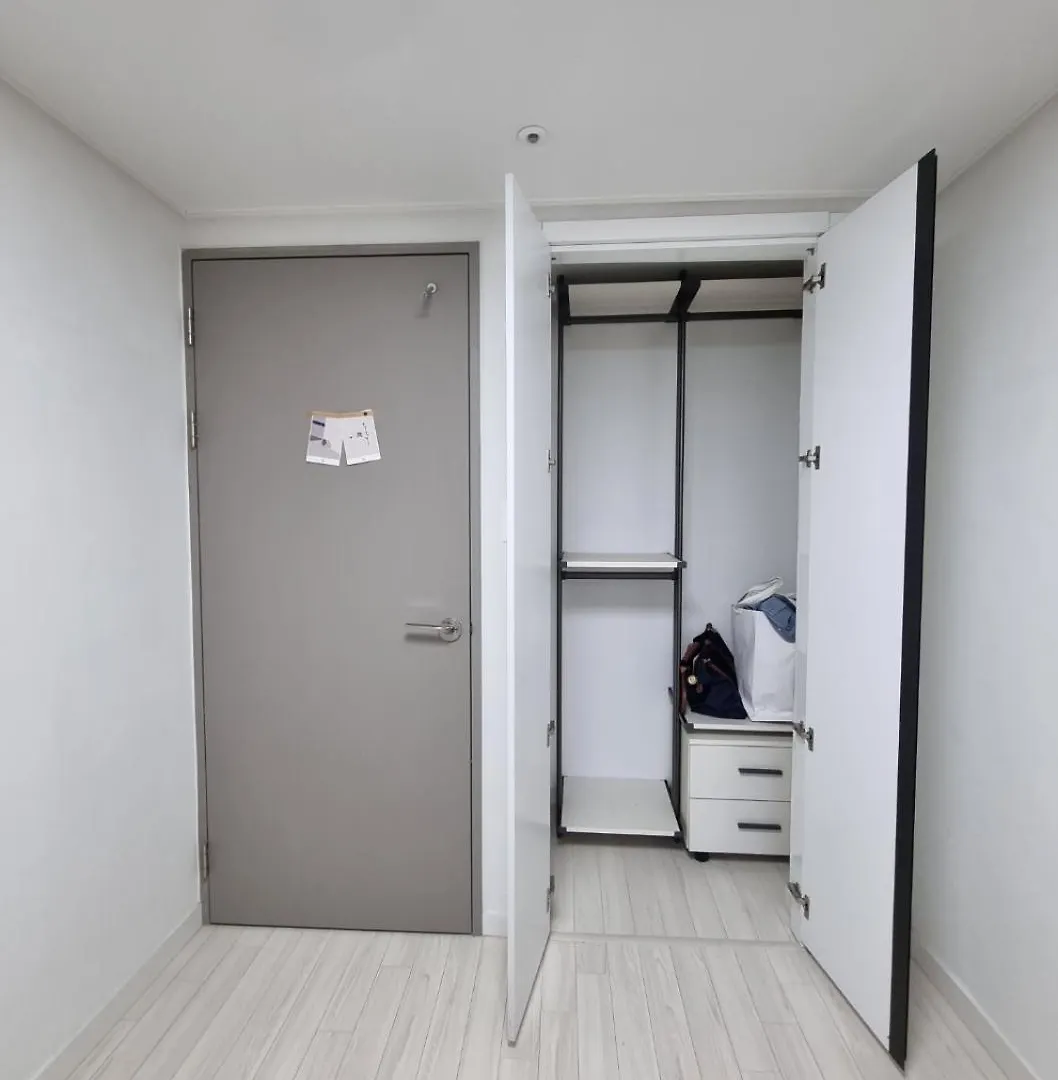 The Hideout - One Bedroom Apartment In Central Seoul- 2Min From Subway